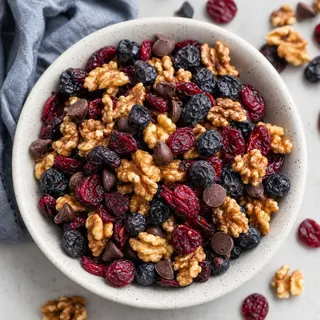 Berry and Walnut Snack Mix