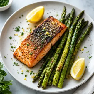 Pan Seared Salmon with Asparagus